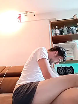 Snapshot of a7ex chatting on 09-15-25, 11:32 a7ex online show from 09-15-25, 11:32