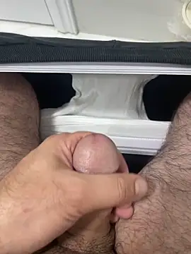 Heros2000 online show from 12-15-25, 07:41