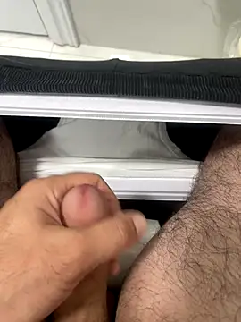 Heros2000 online show from 10-25-25, 07:40