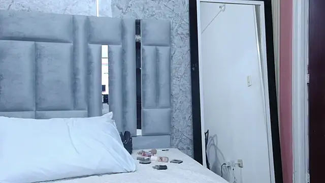 cutepetitee online show from 11-01-25, 07:19