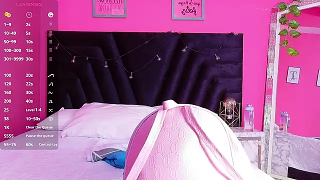 cutepetitee online show from 09-17-25, 07:27