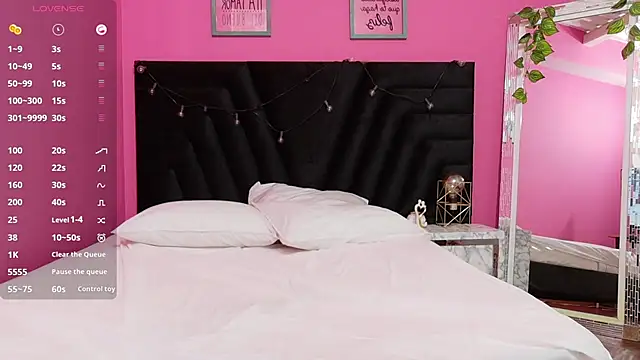 cutepetitee online show from 09-14-25, 07:47