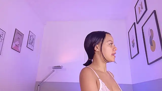 cutepetitee online show from 03-07-26, 05:29