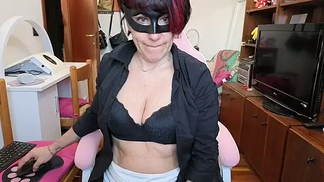 DragonflyExhib online show from 04-02-26, 07:48