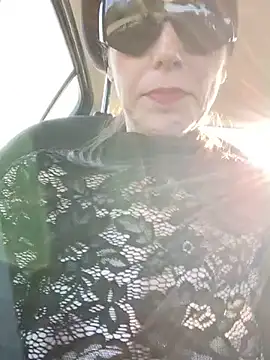 Snapshot of Nina-Holly chatting on 02-27-26, 03:34 Nina-Holly online show from 02-27-26, 03:34