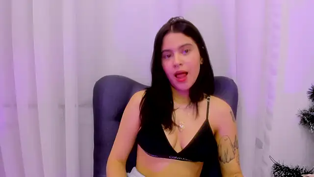 MaiaaCandy online show from 12-21-25, 04:14