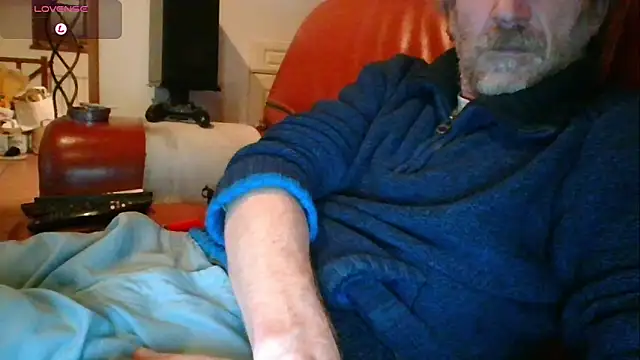 Snapshot of Vrenico-SC chatting on 10-07-25, 06:53 Vrenico-SC online show from 10-07-25, 06:53