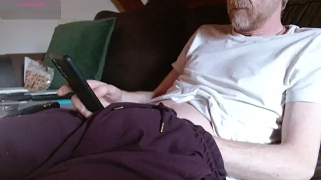Snapshot of Vrenico-SC chatting on 06-05-26, 04:13 Vrenico-SC online show from 06-05-26, 04:13