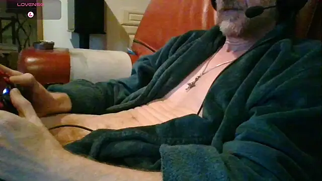 Snapshot of Vrenico-SC chatting on 09-27-25, 10:49 Vrenico-SC online show from 09-27-25, 10:49