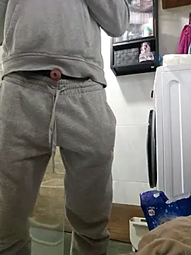 Snapshot of Bababuji2024 chatting on 04-08-26, 10:11 Bababuji2024 online show from 04-08-26, 10:11