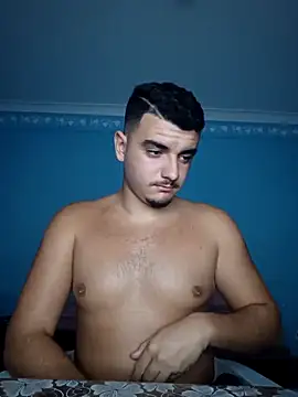 Snapshot of Noname2766 chatting on 11-17-25, 10:58 Noname2766 online show from 11-17-25, 10:58