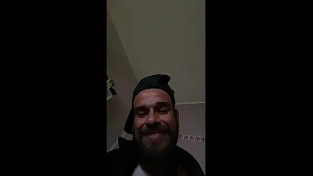 Snapshot of DjDiCKmannOnE chatting on 06-04-26, 02:16 DjDiCKmannOnE online show from 06-04-26, 02:16