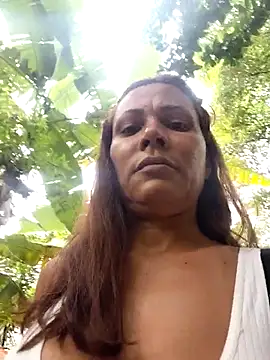 Snapshot of dyjaA chatting on 02-08-26, 06:27 dyjaA online show from 02-08-26, 06:27