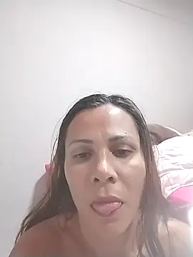 Snapshot of dyjaA chatting on 11-12-25, 01:32 dyjaA online show from 11-12-25, 01:32