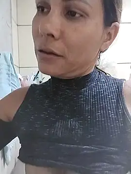 Snapshot of dyjaA chatting on 11-25-25, 08:09 dyjaA online show from 11-25-25, 08:09