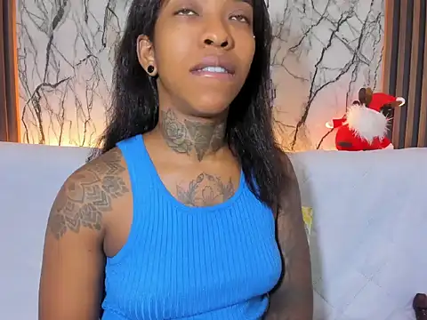 Pauline Fox online show from 12-15-25, 01:22