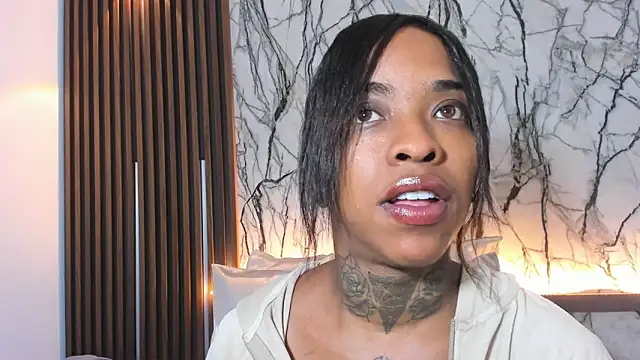 Pauline Fox online show from 02-25-26, 12:33