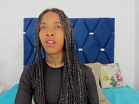 Pauline Fox online show from 10-13-25, 12:01