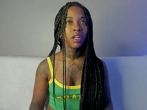 Pauline Fox online show from 09-26-25, 01:23