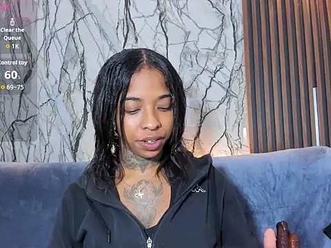 Pauline Fox online show from 02-12-26, 02:33