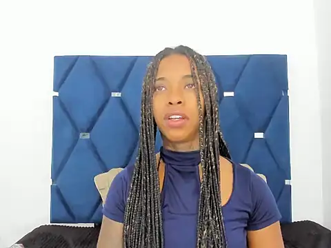 Pauline Fox online show from 10-17-25, 02:15