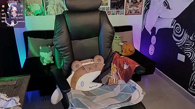 Yuhwan  online show from 11-24-25, 09:59