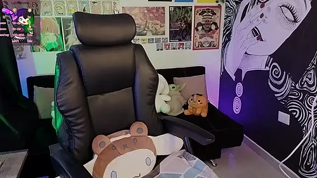 Yuhwan  online show from 11-21-25, 05:45