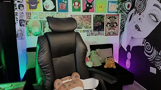 Yuhwan  online show from 02-26-26, 09:37