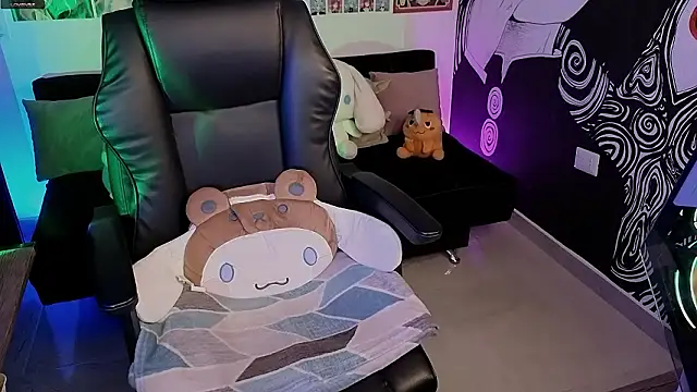 Yuhwan  online show from 02-04-26, 02:28