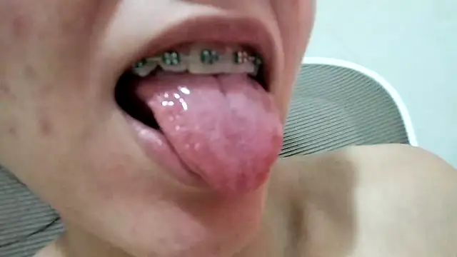 isabelly08ty online show from 03-28-26, 05:47