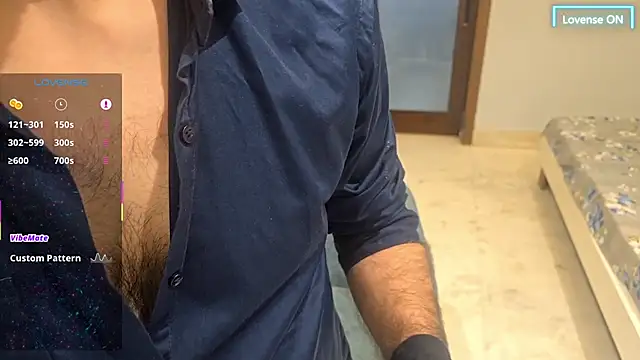 mlove902 online show from 04-11-26, 07:06