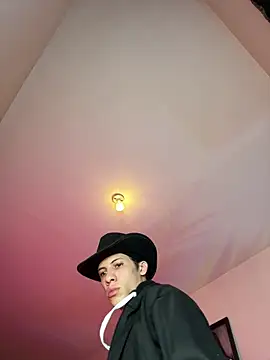 santiago cutex online show from 02-26-26, 04:07