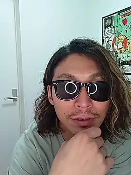 specialz0831 online show from 11-17-25, 12:53