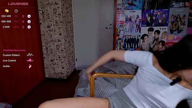 LucyRose3 online show from 11-04-25, 03:43