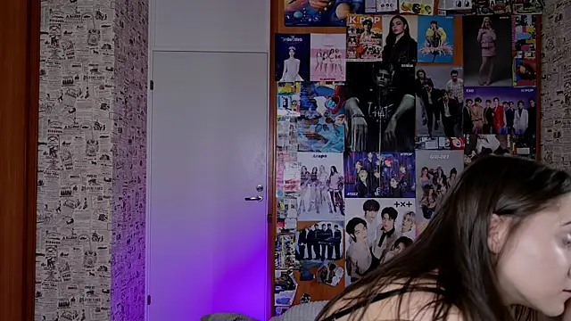 LucyRose3 online show from 11-20-25, 04:46