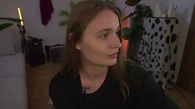 Snapshot of lisa_schiele chatting on 08-01-26, 02:26 lisa schiele online show from 08-01-26, 02:26