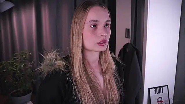 lisa schiele online show from 11-04-25, 08:23