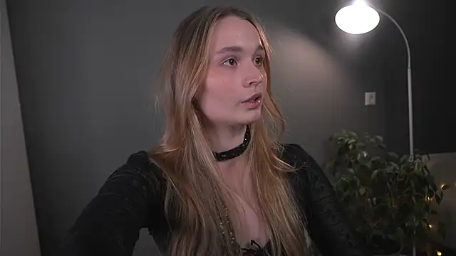 lisa schiele online show from 12-19-25, 08:33