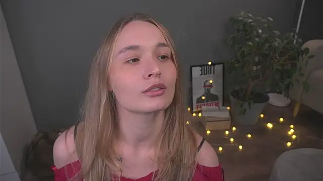 lisa schiele online show from 12-16-25, 08:24