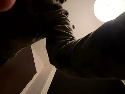 Snapshot of SwingWingWomanSweden chatting on 09-09-25, 08:51 SwingWingWomanSweden online show from 09-09-25, 08:51