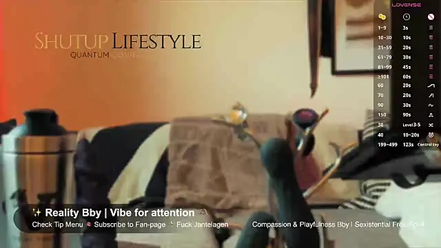 SwingWingWomanSweden online show from 04-19-26, 04:30