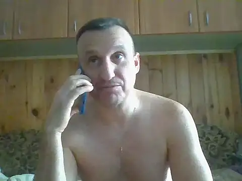 Maksymilian1 online show from 11-15-25, 09:24