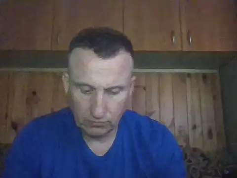 Snapshot of Maksymilian1 chatting on 09-27-25, 05:41 Maksymilian1 online show from 09-27-25, 05:41