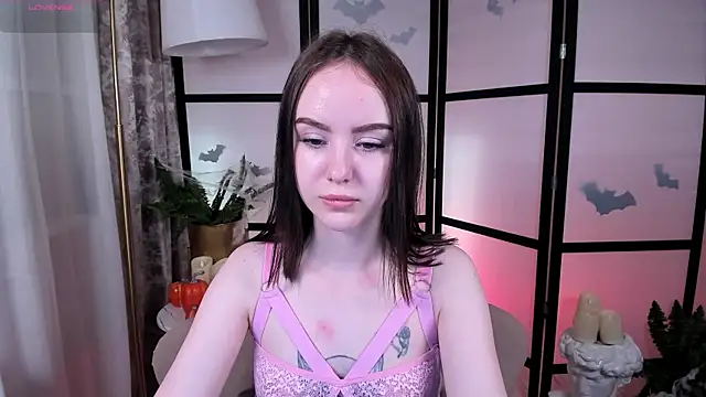 MarySparkle online show from 10-23-25, 04:11