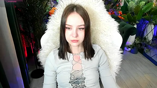 MarySparkle online show from 10-31-25, 03:47