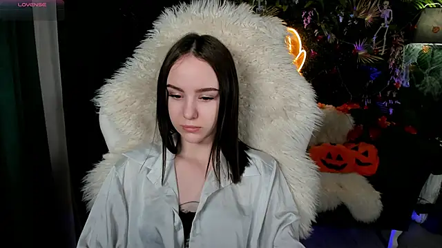 MarySparkle online show from 10-20-25, 04:47