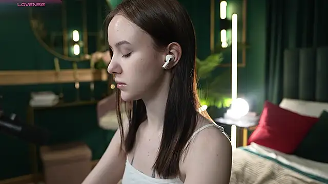 MarySparkle online show from 03-11-26, 04:39