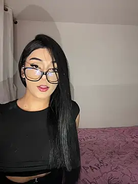 Mhiaa Sweet online show from 03-15-26, 01:23