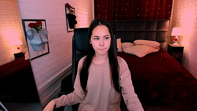 UliaNeer online show from 11-07-25, 05:12