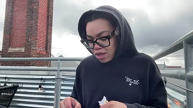 zahrabliss online show from 03-12-26, 08:02